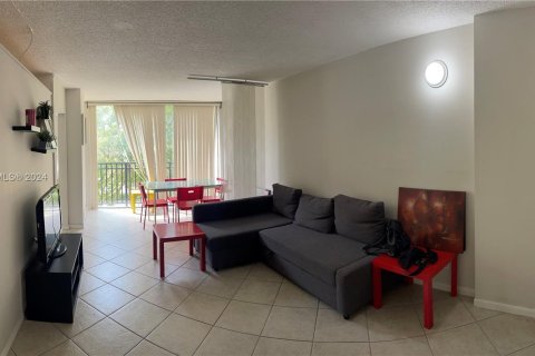 Condo in Sunny Isles Beach, Florida, 1 bedroom  № 1058680 - photo 1