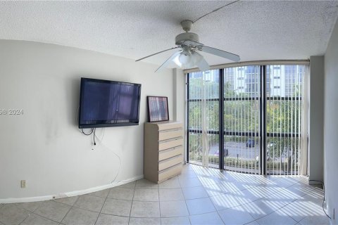 Copropriété à vendre à Sunny Isles Beach, Floride: 1 chambre, 71.26 m2 № 1058680 - photo 3