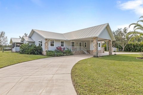 Villa ou maison à vendre à Punta Gorda, Floride: 3 chambres, 217.95 m2 № 1341027 - photo 2