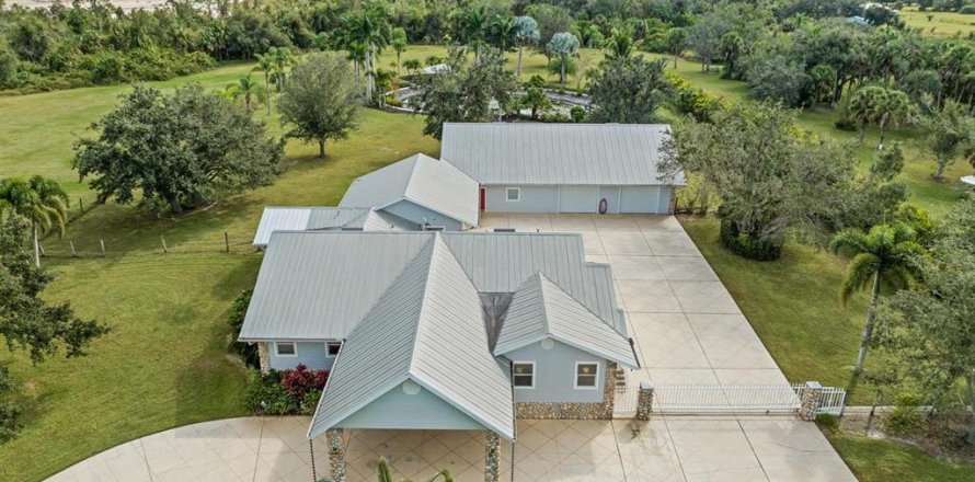 Casa en Punta Gorda, Florida 3 dormitorios, 217.95 m2 № 1341027