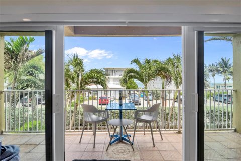 Adosado en venta en Pompano Beach, Florida, 2 dormitorios, 126.35 m2 № 1226972 - foto 19