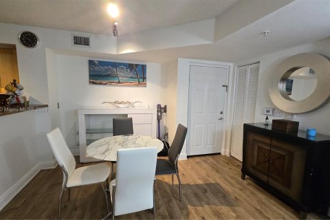 Copropriété à vendre à Coconut Creek, Floride: 2 chambres, 89.84 m2 № 1331903 - photo 3