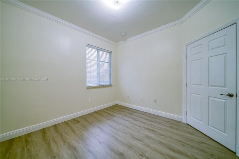 Condominio en venta en Miramar, Florida, 3 dormitorios, 132.48 m2 № 1075165 - foto 18