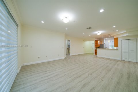 Condominio en venta en Miramar, Florida, 3 dormitorios, 132.48 m2 № 1075165 - foto 5