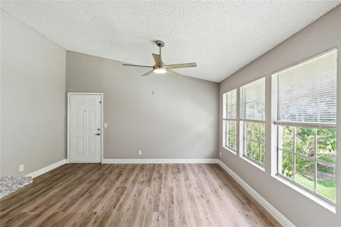 Copropriété à vendre à Orlando, Floride: 2 chambres, 90.21 m2 № 1380685 - photo 4