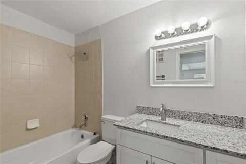 Condominio en venta en Orlando, Florida, 2 dormitorios, 90.21 m2 № 1380685 - foto 14