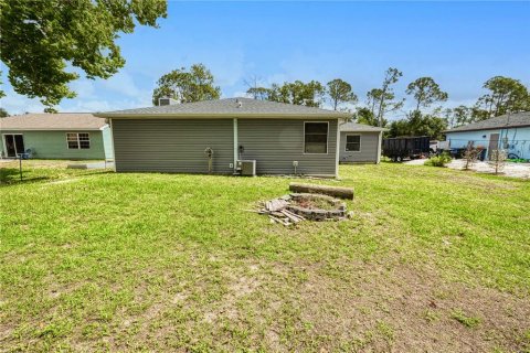 House in North Port, Florida 3 bedrooms, 175.31 sq.m. № 1276105 - photo 30