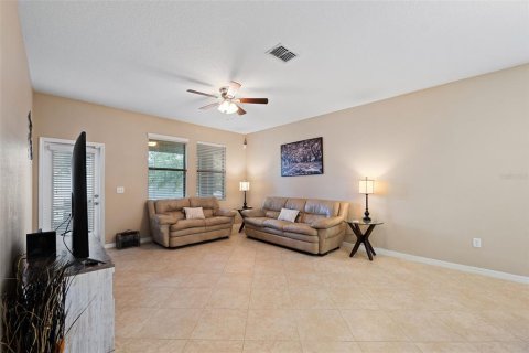 Casa en venta en New Port Richey, Florida, 3 dormitorios, 182.09 m2 № 1276136 - foto 30