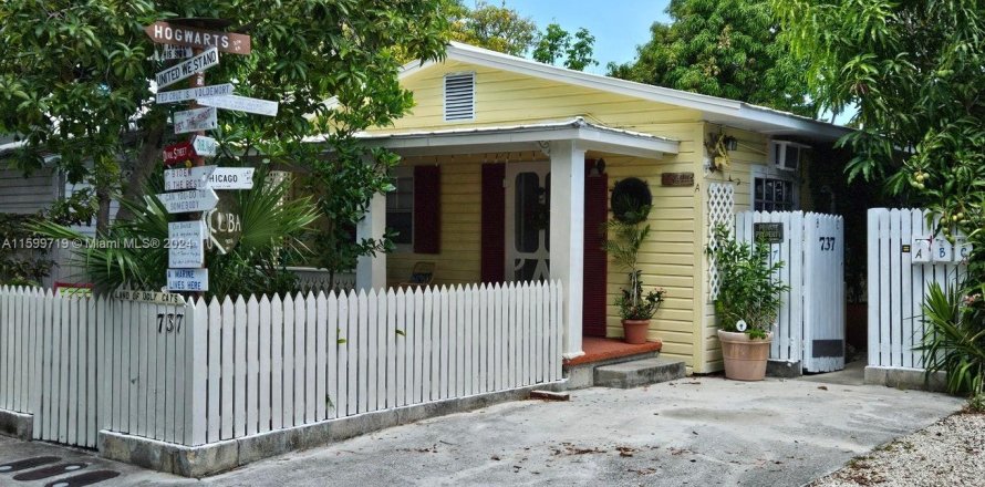 House in Key West, Florida 4 bedrooms № 1209672