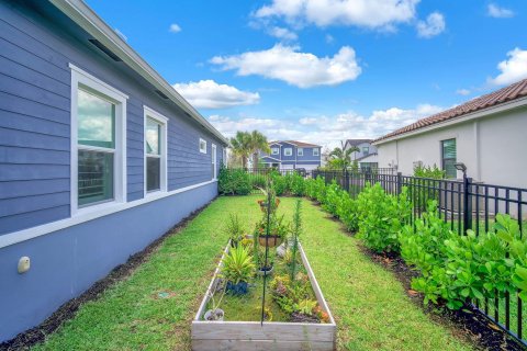 House in Loxahatchee Groves, Florida 4 bedrooms, 256.5 sq.m. № 1224896 - photo 13