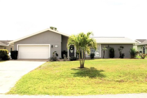 Casa en venta en Punta Gorda, Florida, 2 dormitorios, 139.17 m2 № 1090015 - foto 3