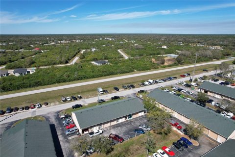 Immobilier commercial à vendre à Port Charlotte, Floride: 213.68 m2 № 1030017 - photo 13