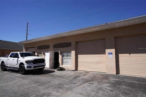 Immobilier commercial à vendre à Port Charlotte, Floride: 213.68 m2 № 1030017 - photo 3