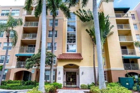 Copropriété à vendre à Aventura, Floride: 1 chambre, 69.68 m2 № 1358846 - photo 1