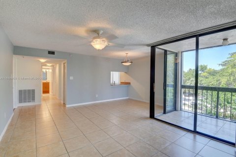 Condo in Delray Beach, Florida, 1 bedroom  № 1356619 - photo 6