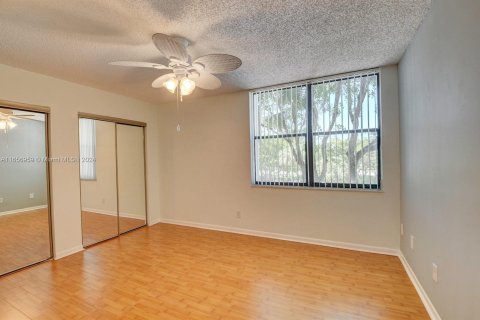 Condo in Delray Beach, Florida, 1 bedroom  № 1356619 - photo 12