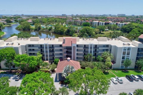 Copropriété à louer à Delray Beach, Floride: 1 chambre, 67.91 m2 № 1356619 - photo 1