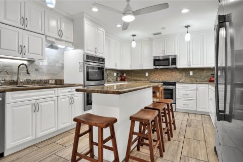 Copropriété à vendre à North Miami Beach, Floride: 4 chambres, 233.93 m2 № 1329130 - photo 18