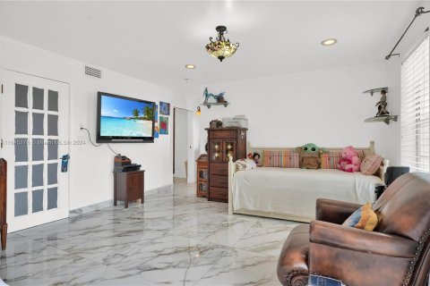 Copropriété à vendre à North Miami Beach, Floride: 4 chambres, 233.93 m2 № 1329130 - photo 23