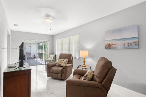 Villa ou maison à vendre à Boynton Beach, Floride: 2 chambres, 122.35 m2 № 1331101 - photo 10