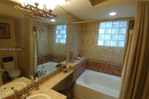 Condominio en alquiler en Aventura, Florida, 2 dormitorios, 100.06 m2 № 1332245 - foto 18