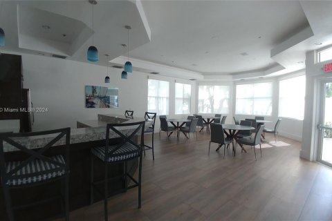 Condo in Aventura, Florida, 2 bedrooms  № 1332245 - photo 20