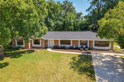 Villa ou maison à vendre à DeLand, Floride: 5 chambres, 293.11 m2 № 1218589 - photo 1