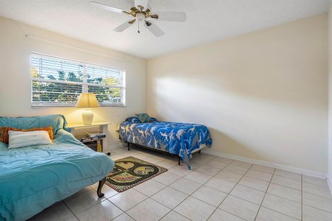 Condo in Boynton Beach, Florida, 2 bedrooms  № 1047975 - photo 6