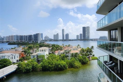 Condo in Aventura, Florida, 2 bedrooms  № 1282866 - photo 2