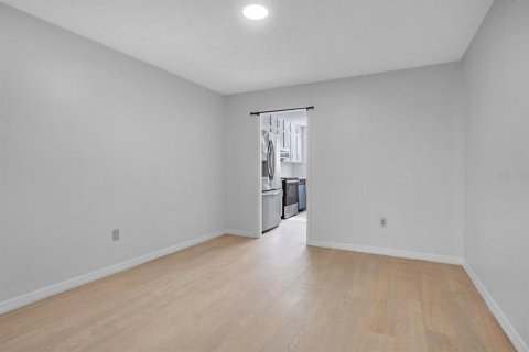 Copropriété à vendre à Orlando, Floride: 2 chambres, 130.06 m2 № 1255649 - photo 8