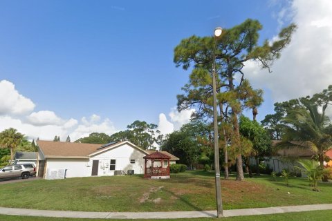 Купить виллу или дом в Ройял-Палм-Бич, Флорида 4 спальни, 183.95м2, № 1079234 - фото 3