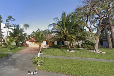 Villa ou maison à vendre à Royal Palm Beach, Floride: 4 chambres, 183.95 m2 № 1079234 - photo 1