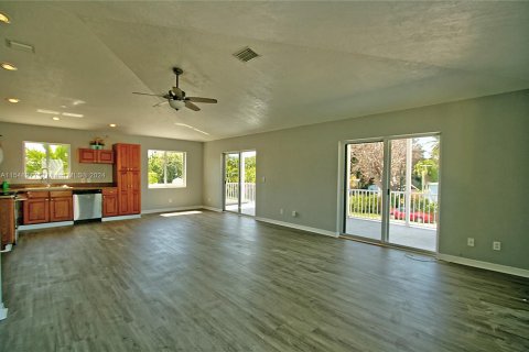 Villa ou maison à vendre à Key Largo, Floride: 4 chambres, 122.63 m2 № 1058518 - photo 6
