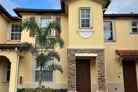 Townhouse in Homestead, Florida 2 bedrooms, 99.31 sq.m. № 1348211 - photo 1