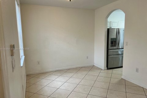 Townhouse in Homestead, Florida 2 bedrooms, 99.31 sq.m. № 1348211 - photo 3