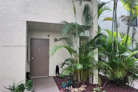Touwnhouse à vendre à Aventura, Floride: 3 chambres, 123.56 m2 № 1024044 - photo 1
