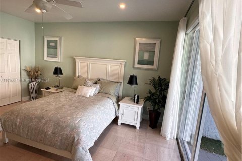 Villa ou maison à vendre à Pembroke Pines, Floride: 3 chambres, 256.78 m2 № 1024202 - photo 16