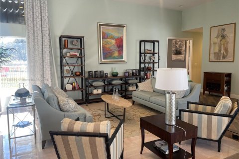 Villa ou maison à vendre à Pembroke Pines, Floride: 3 chambres, 256.78 m2 № 1024202 - photo 10