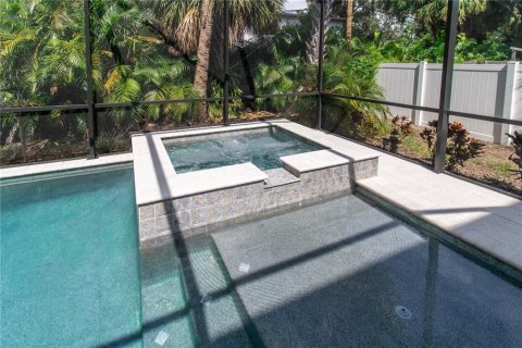 Villa ou maison à vendre à Tampa, Floride: 4 chambres, 289.39 m2 № 1403638 - photo 13