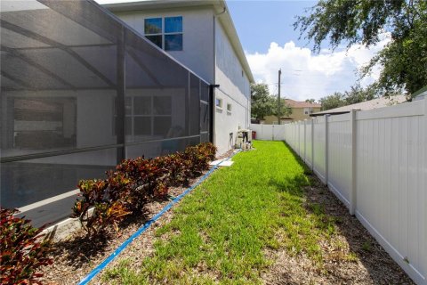 Casa en venta en Tampa, Florida, 4 dormitorios, 289.39 m2 № 1403638 - foto 19