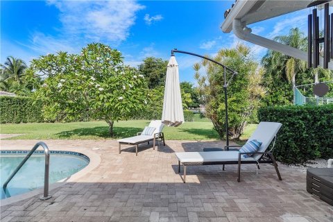Casa en venta en Coral Springs, Florida, 5 dormitorios, 282.33 m2 № 1065617 - foto 29