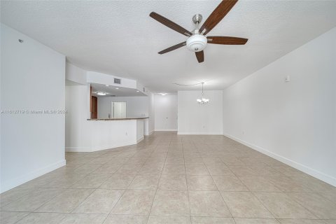 Condo in Coral Gables, Florida, 2 bedrooms  № 1234843 - photo 2