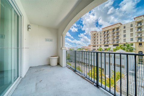 Condo in Coral Gables, Florida, 2 bedrooms  № 1234843 - photo 22