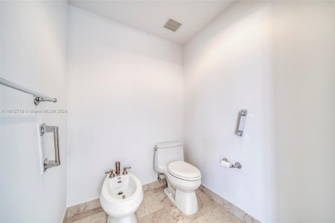 Copropriété à vendre à Coral Gables, Floride: 2 chambres, 138.33 m2 № 1234843 - photo 19