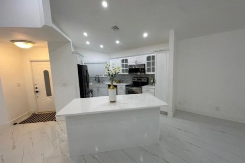 Casa en venta en Coral Springs, Florida, 3 dormitorios, 157.38 m2 № 1068113 - foto 11