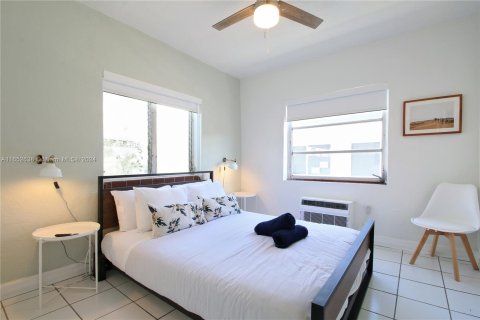 Apartamento en alquiler en Miami Beach, Florida, 2 dormitorios, 544.31 m2 № 1358906 - foto 13