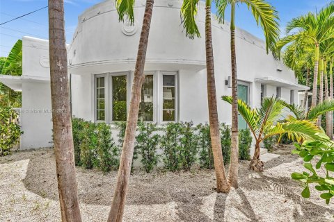 Immobilier commercial à vendre à Miami Beach, Floride: 165.74 m2 № 1358907 - photo 5