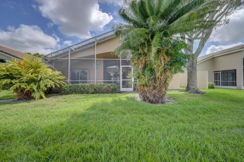 House in Delray Beach, Florida 3 bedrooms, 181.35 sq.m. № 1075950 - photo 8