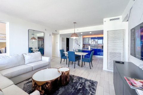 Condo in Fort Lauderdale, Florida, 2 bedrooms  № 1029653 - photo 25