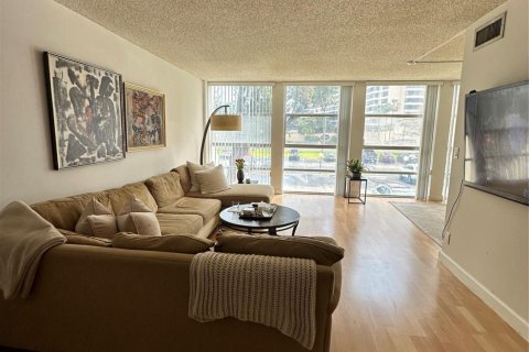 Copropriété à vendre à Hallandale Beach, Floride: 1 chambre, 87.33 m2 № 1060242 - photo 20